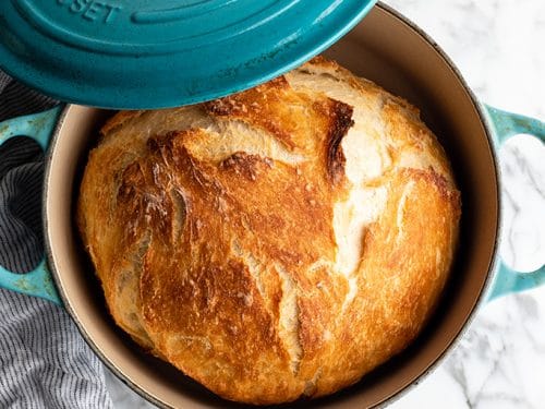DUTCH OVEN NO-KNEAD BREAD