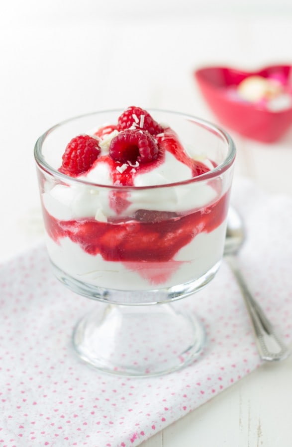 WHITE CHOCOLATE RASPBERRY MOUSSE