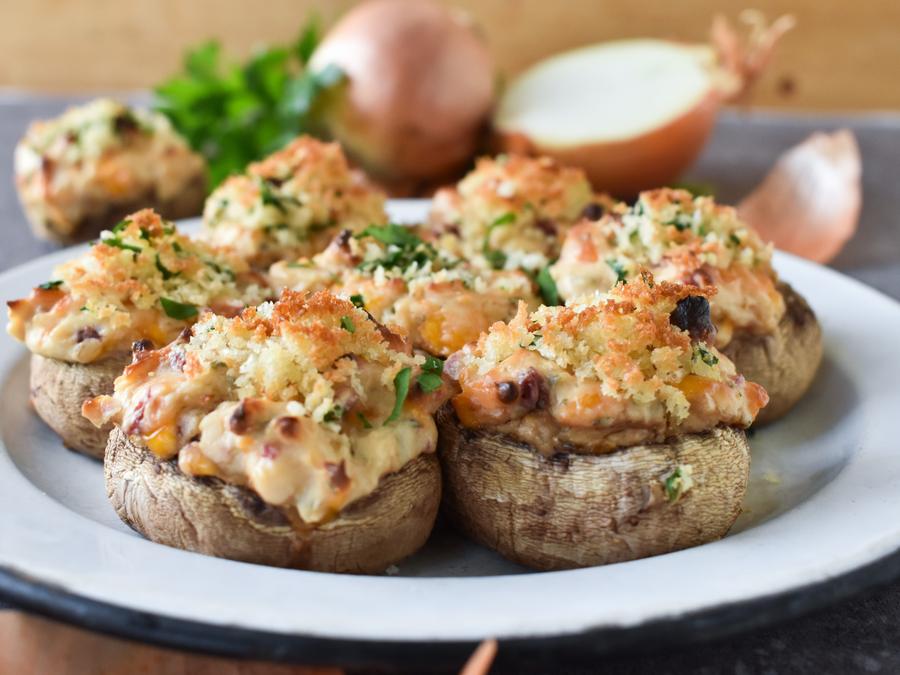 SWET ONION & BACON STUFFED MUSHROOMS