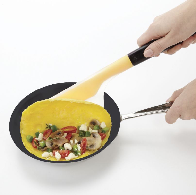 Oxo Flip & Fold Omelet Turner