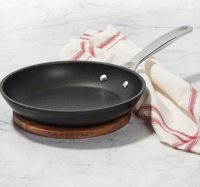 Toughen Nonstick 9.5" Fry pan with Magnetic Trivet