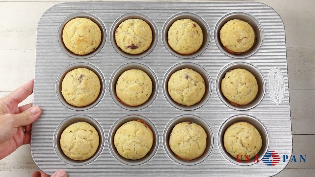 Usa 12 C Muffin Pan