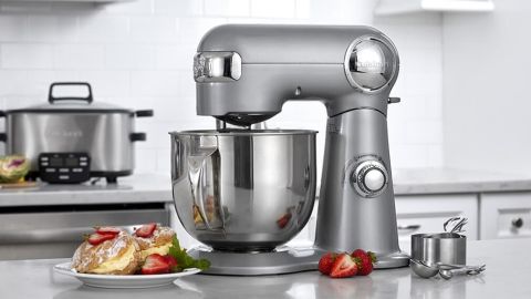 5.5qt Stand Mixer by Cusinart