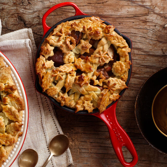 Le Creuset Signature 10.25" Skillet
