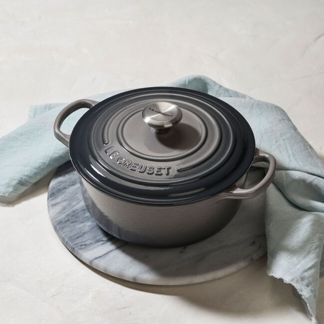 Le Creuset 5.5qt Round Dutch Oven