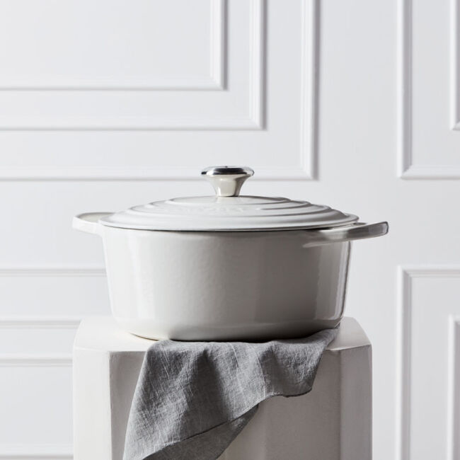 Le Creuset 5.5qt Round Dutch Oven