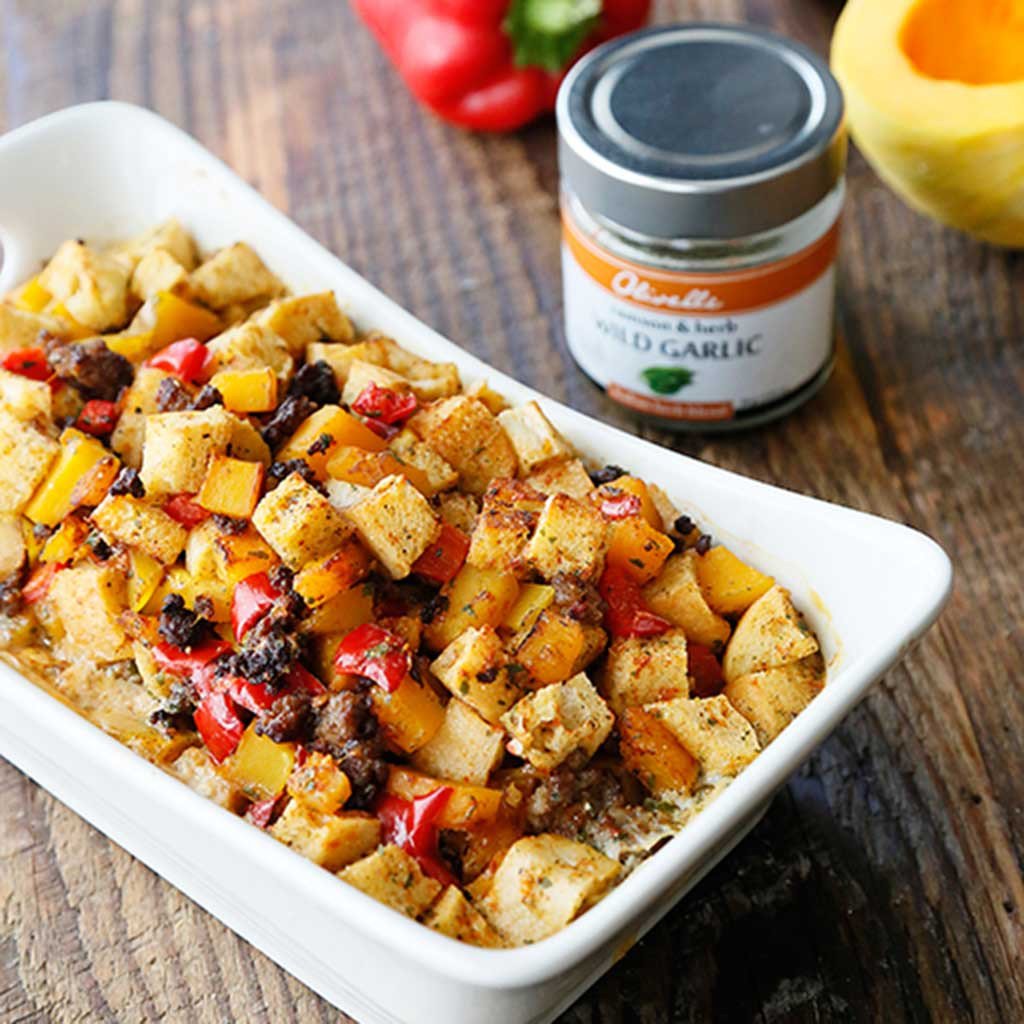 SAUSAGE, SQUASH AND RED PEPPER DRESSING (STUFFING)