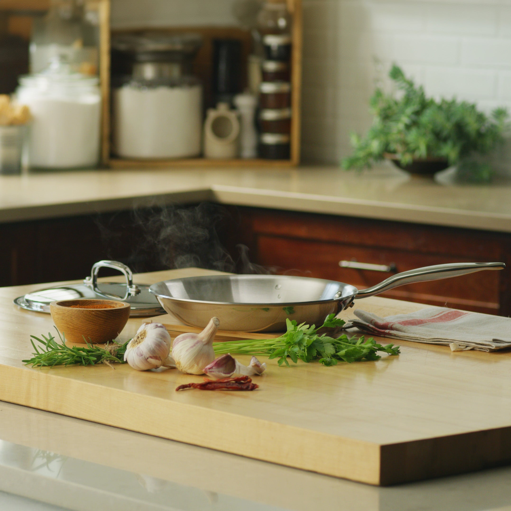 Titanium Series 10.5" Fry Pan with Lid